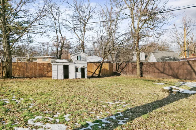 $2,500 | 17306 Holmes Avenue, Hazel Crest, IL 60429