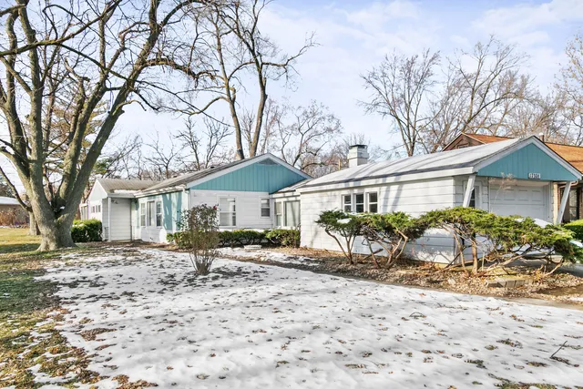 $2,500 | 17306 Holmes Avenue, Hazel Crest, IL 60429