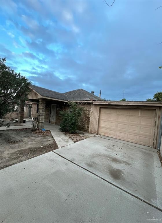 968 Humberto Street Roma, TX 78584 - Photo 2 of 11 a view of a terrace with a garden