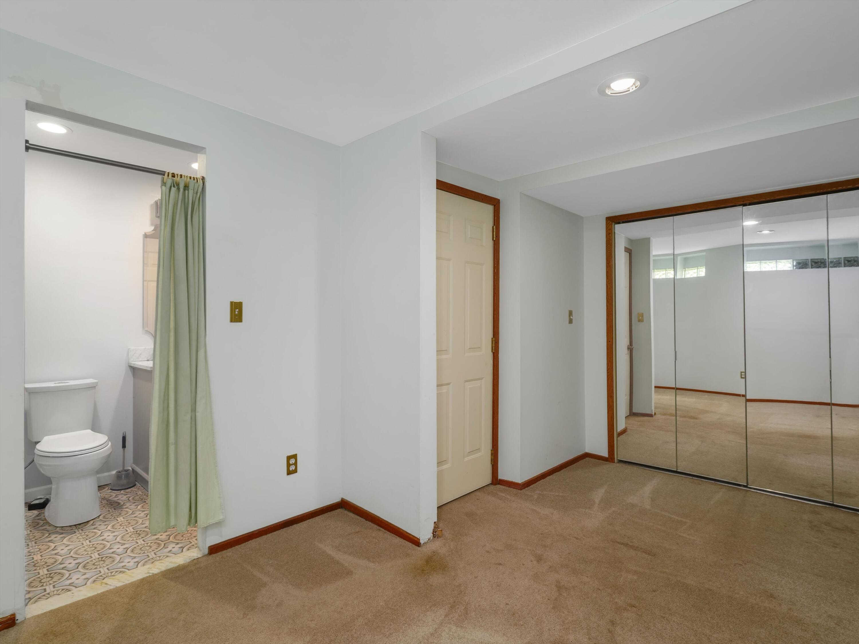 1150 North Livernois Road Rochester, MI 48306 - Photo 36 of 59 34-1150 N Livernois Rd 0033