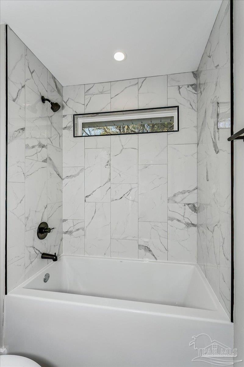 478 Ronda Street Pensacola, FL 32534 - Photo 15 of 24