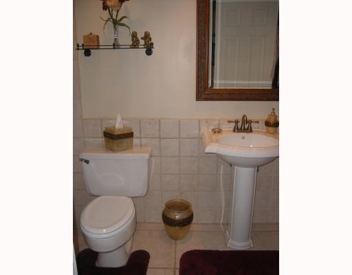 21581 Altamira Avenue, Unit 3 Boca Raton, FL 33433 - Photo 7 of 9 Additional Photo