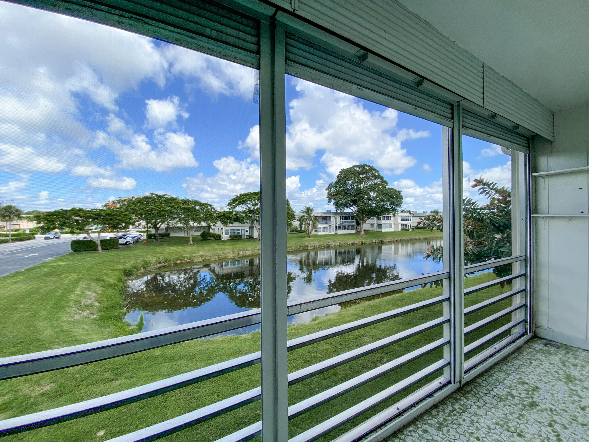 313 Monaco Boulevard Delray Beach, FL 33446 - Photo 16 of 25 Patio
