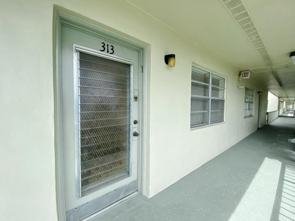 313 Monaco Boulevard Delray Beach, FL 33446 - Photo 23 of 25 Exposure