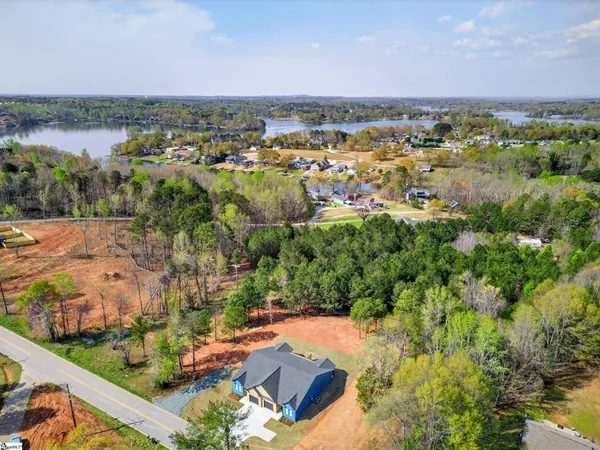 $1,850 | 1403 Lake Bowen Dam Road, Inman, SC 29349