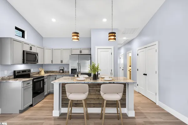 $1,850 | 1403 Lake Bowen Dam Road, Inman, SC 29349