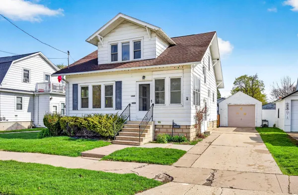 $169,900 | 1068 Caroline Street, Green Bay, WI 54303