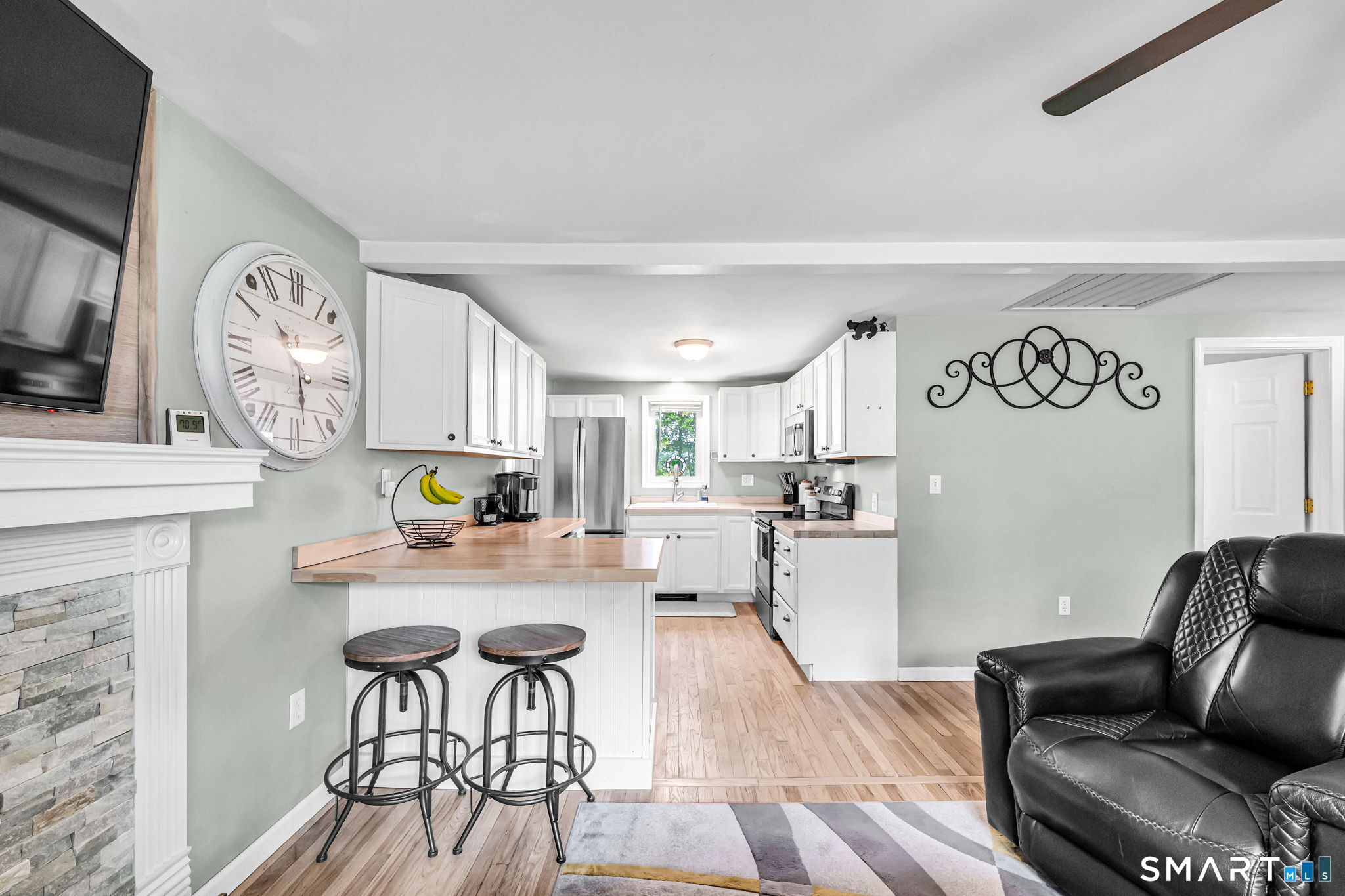 32 Parsons Road Enfield, CT 06082 - Photo 23 of 40