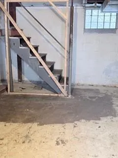 a close up view of washer and dryer