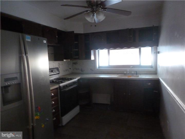 8937 Blue Grass Road Philadelphia, PA 19152 - Photo 3 of 11 Kitchen