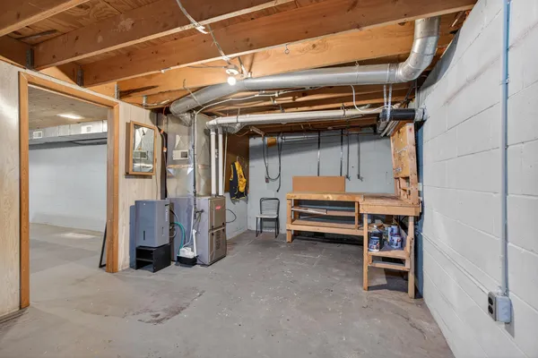 $810,000 | 8653 Wildwood Court, Jackson, MI 49201