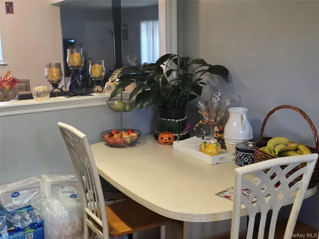 $899,990 | 1010 Hempstead Avenue, West Hempstead, NY 11552