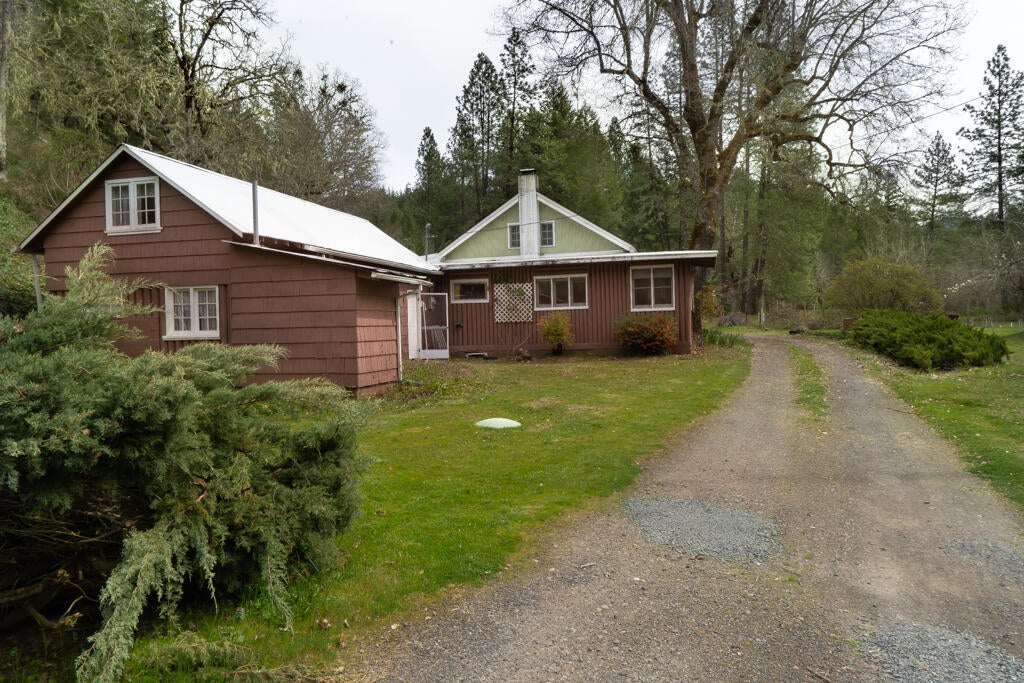4609 Reeves Creek Road Selma, OR 97538 - Photo 3 of 35 Driveway up to House