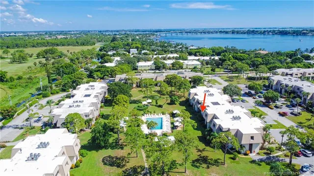 $275,000 | 1800 Southeast St Lucie Boulevard, Unit 6104, Stuart, FL 34996