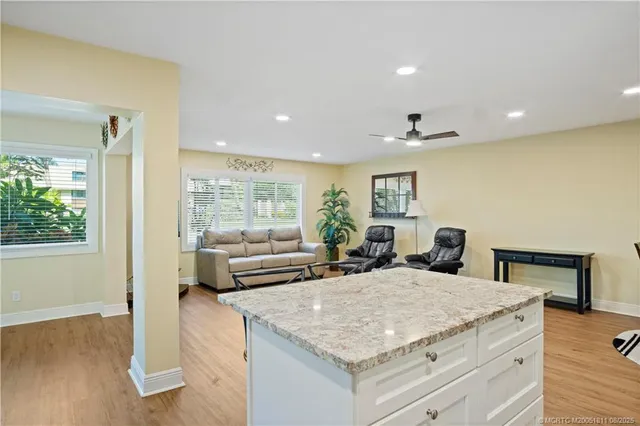 $275,000 | 1800 Southeast St Lucie Boulevard, Unit 6104, Stuart, FL 34996