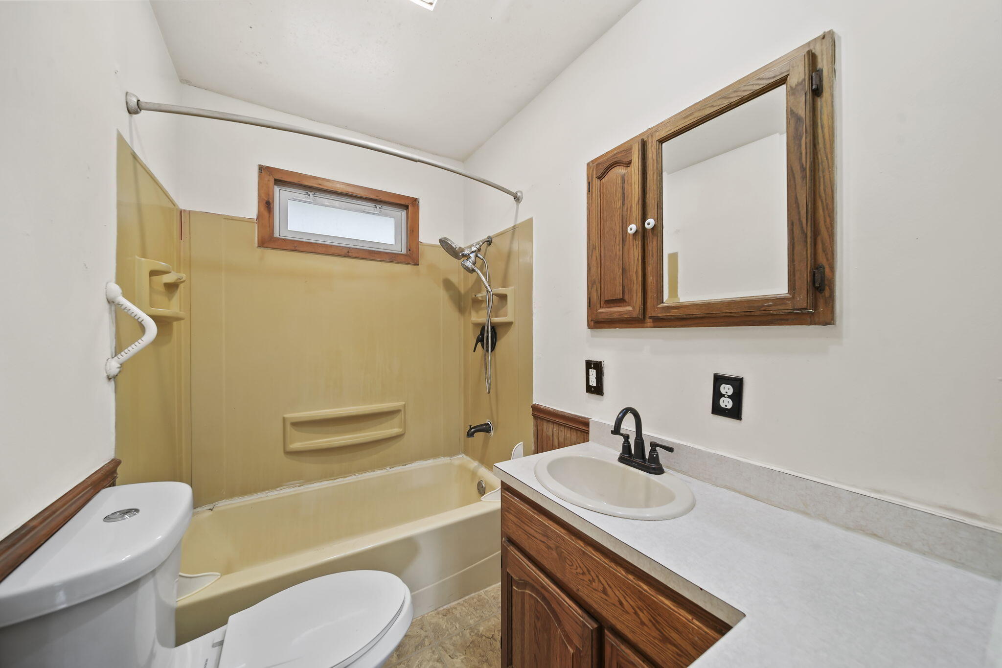 3500 Harding Road Jackson, MI 49203 - Photo 19 of 28 bath