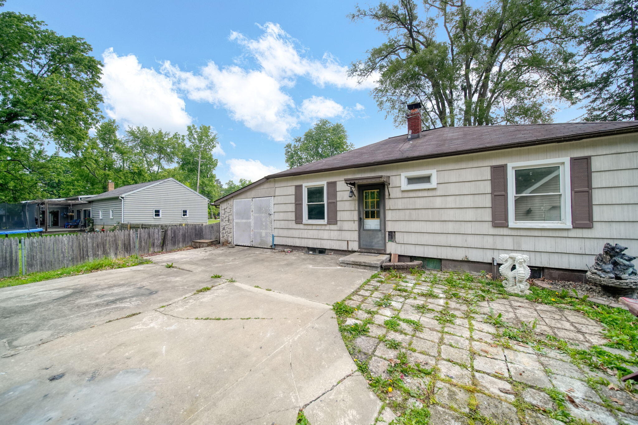 3500 Harding Road Jackson, MI 49203 - Photo 4 of 28 patio