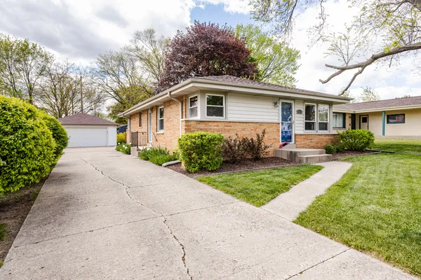 $389,900 | 4123 North 95th Street, Wauwatosa, WI 53222