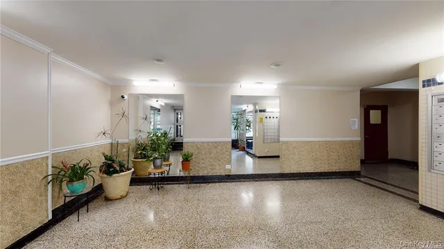 $258,000 | 33-46 92nd Street, Unit 3M | Jackson Heights