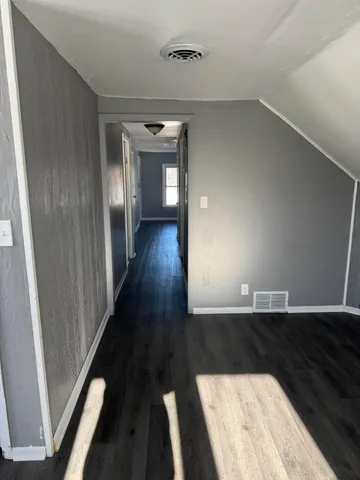 $1,175 | 1802 West Keefe Avenue, Milwaukee, WI 53206