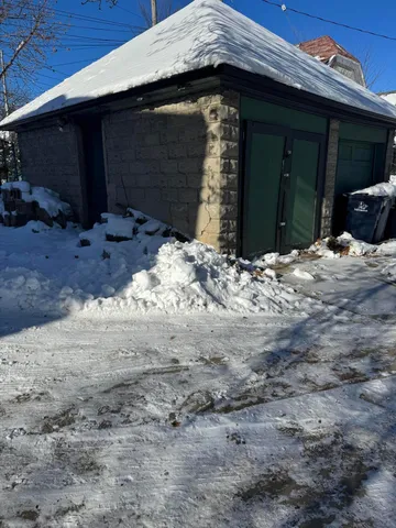 $1,175 | 1802 West Keefe Avenue, Milwaukee, WI 53206