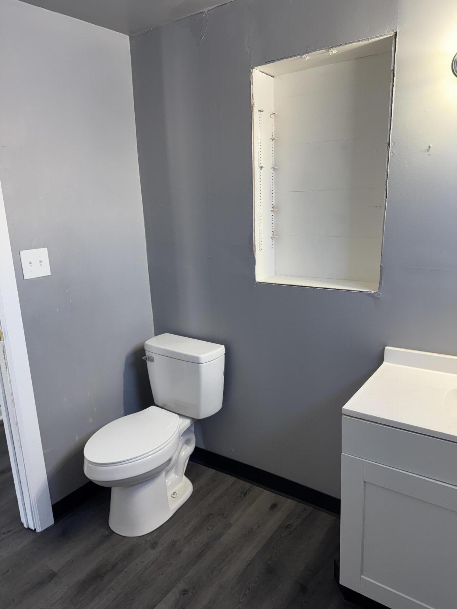 1802 West Keefe Avenue Milwaukee, WI 53206 - Photo 6 of 15 Bathroom