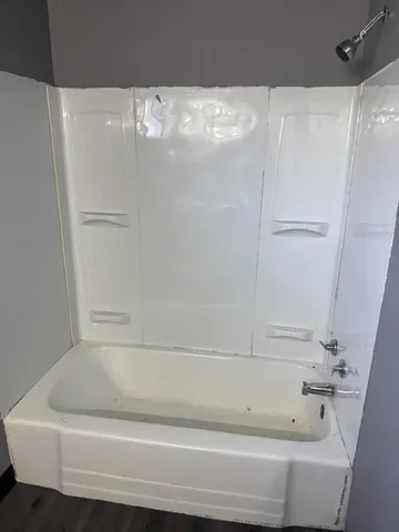 $1,175 | 1802 West Keefe Avenue, Milwaukee, WI 53206