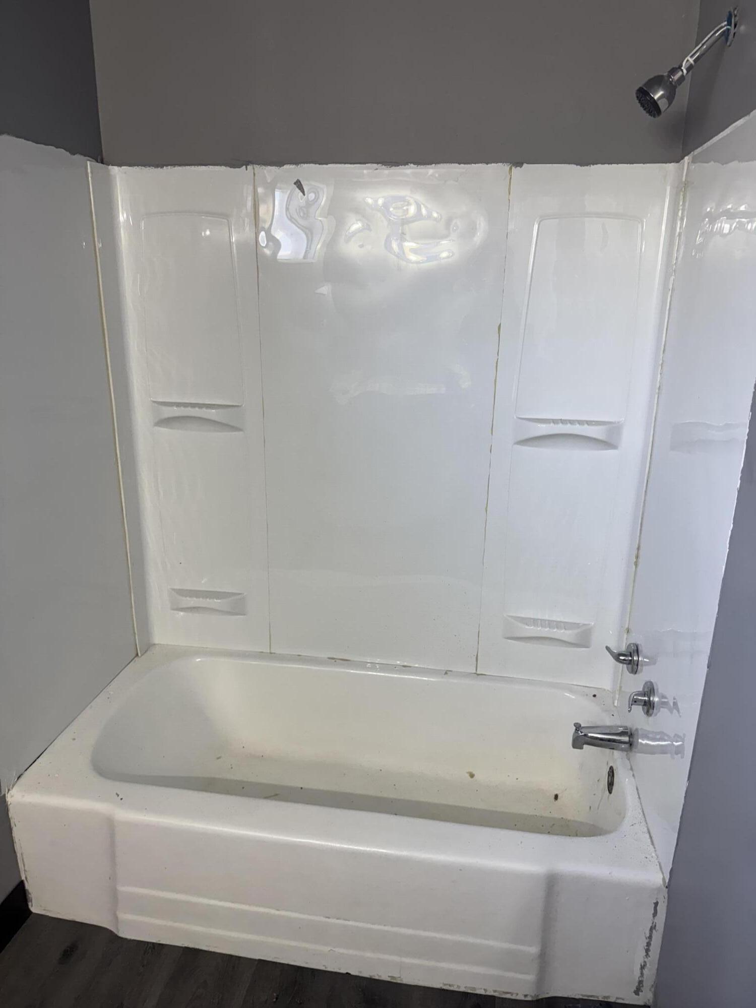 1802 West Keefe Avenue Milwaukee, WI 53206 - Photo 7 of 15 Bathroom