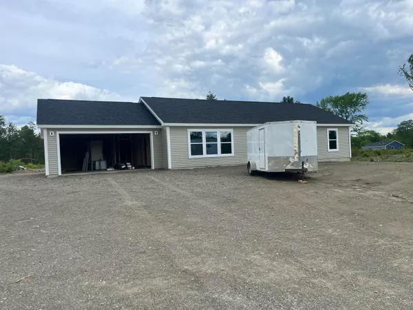 $369,900 | 9 Blue Sky Drive, Levant, ME 04456