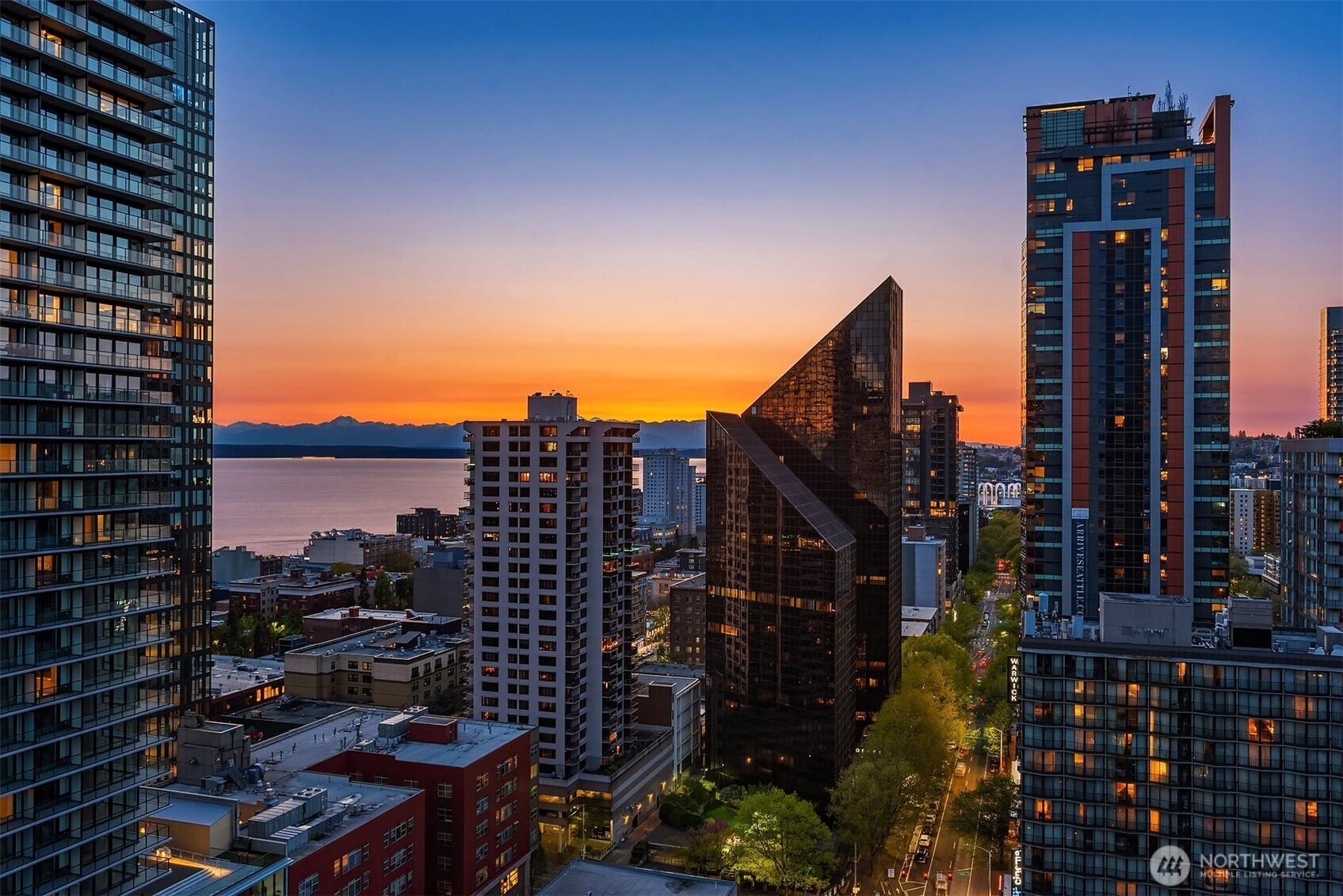 1920 4th Avenue, Unit 2202 Seattle, WA 98101 - Photo 34 of 35