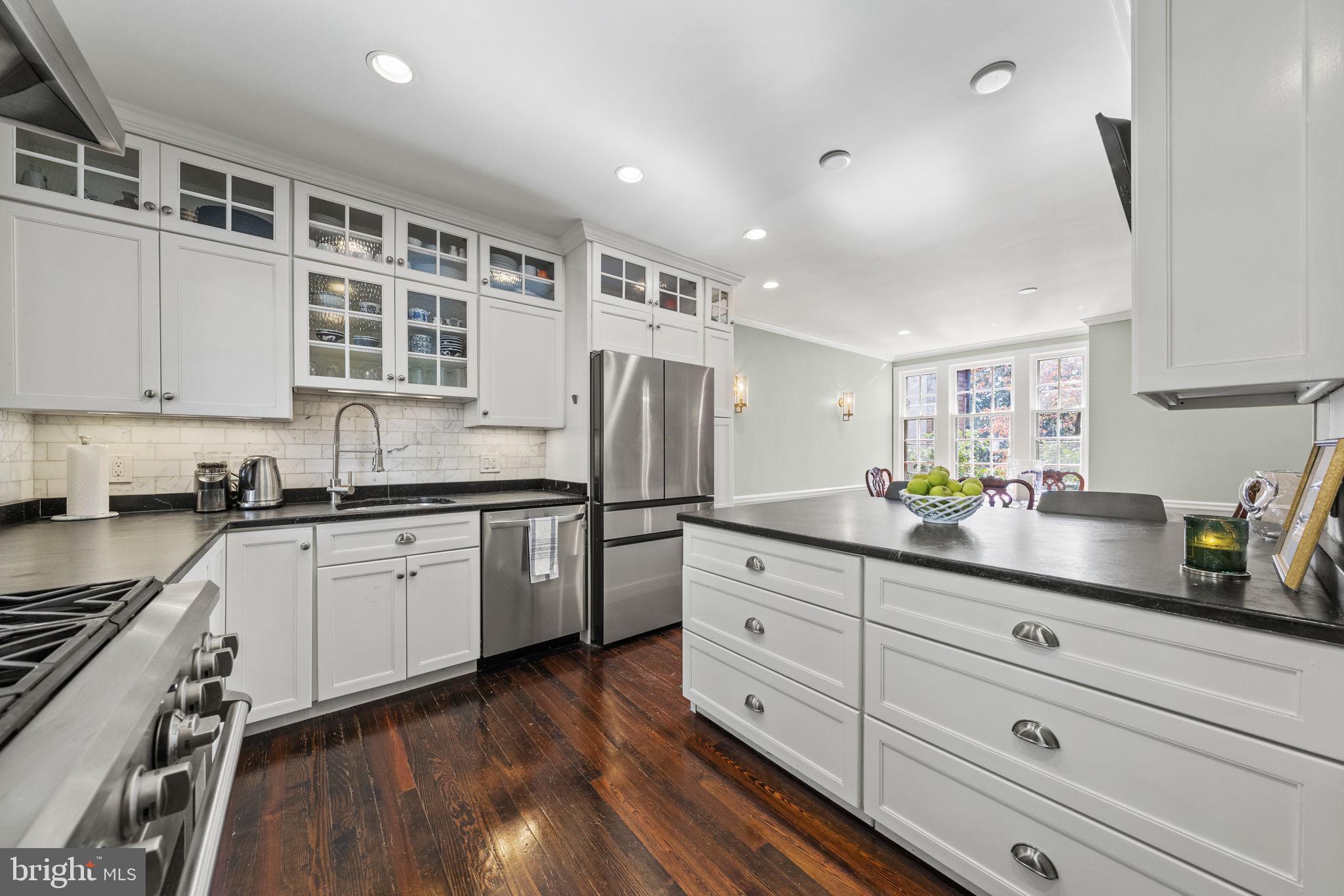 3324 Reservoir Road Northwest Washington, DC 20007 - Photo 8 of 64