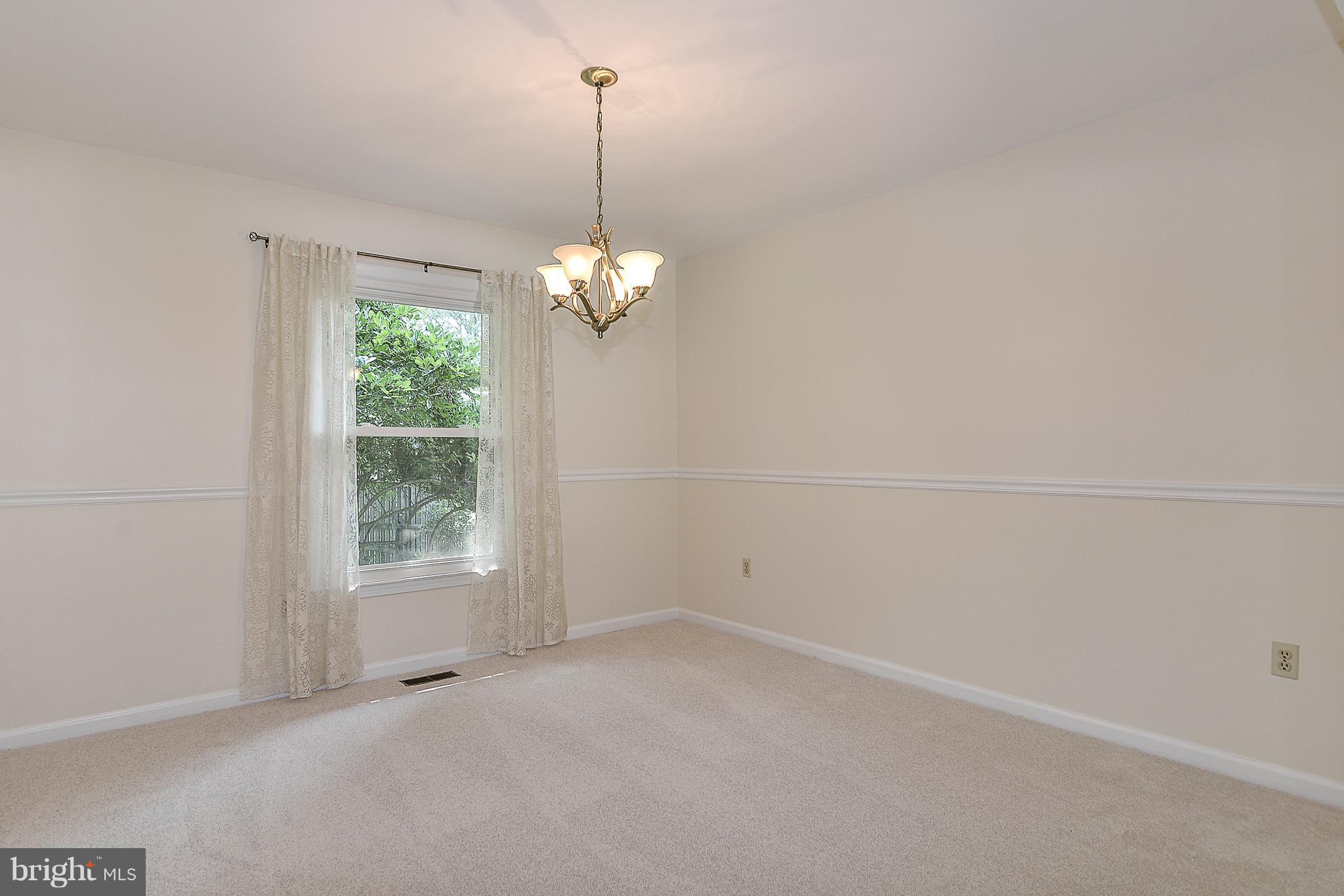 7116 Sontag Way Springfield, VA 22153 - Photo 11 of 30 Dining Room