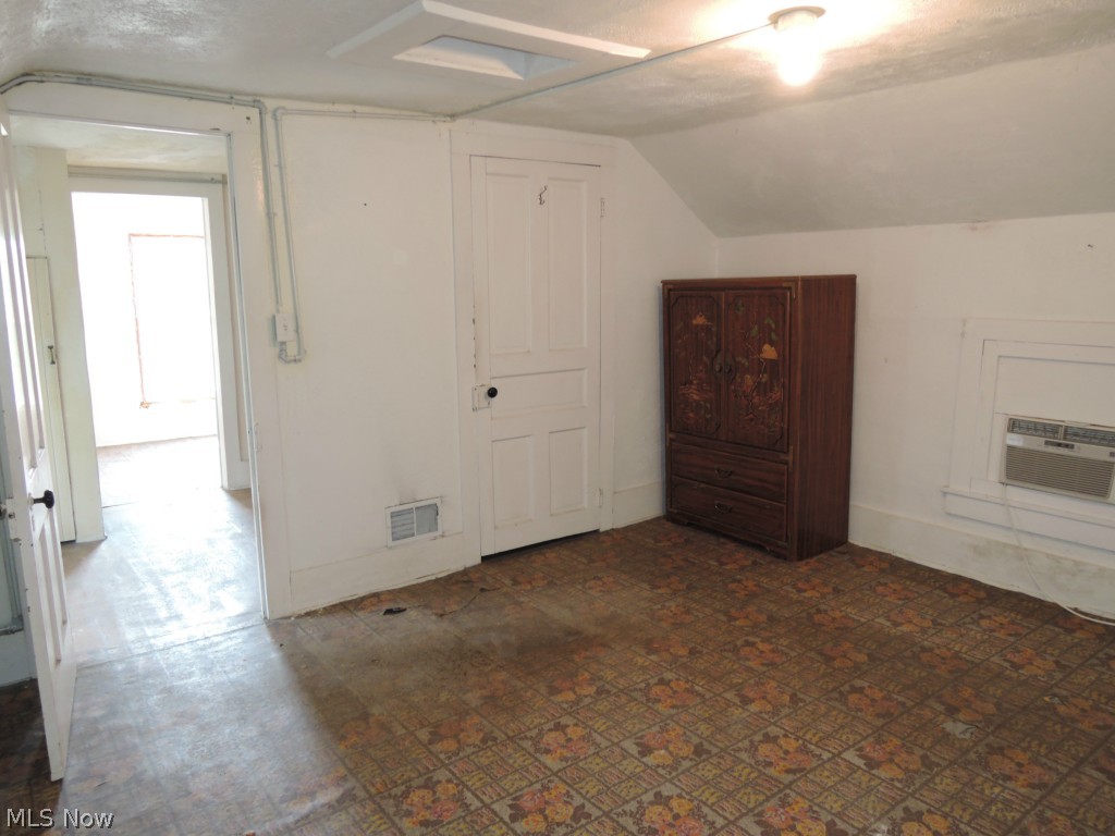 3156 Schotten Road Hubbard, OH 44425 - Photo 15 of 25 Gallery Image 15