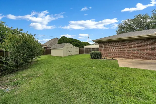 $325,000 | 1631 Idlewood Drive, Sherman, TX 75092