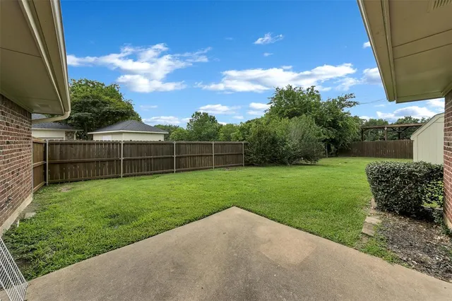 $325,000 | 1631 Idlewood Drive, Sherman, TX 75092