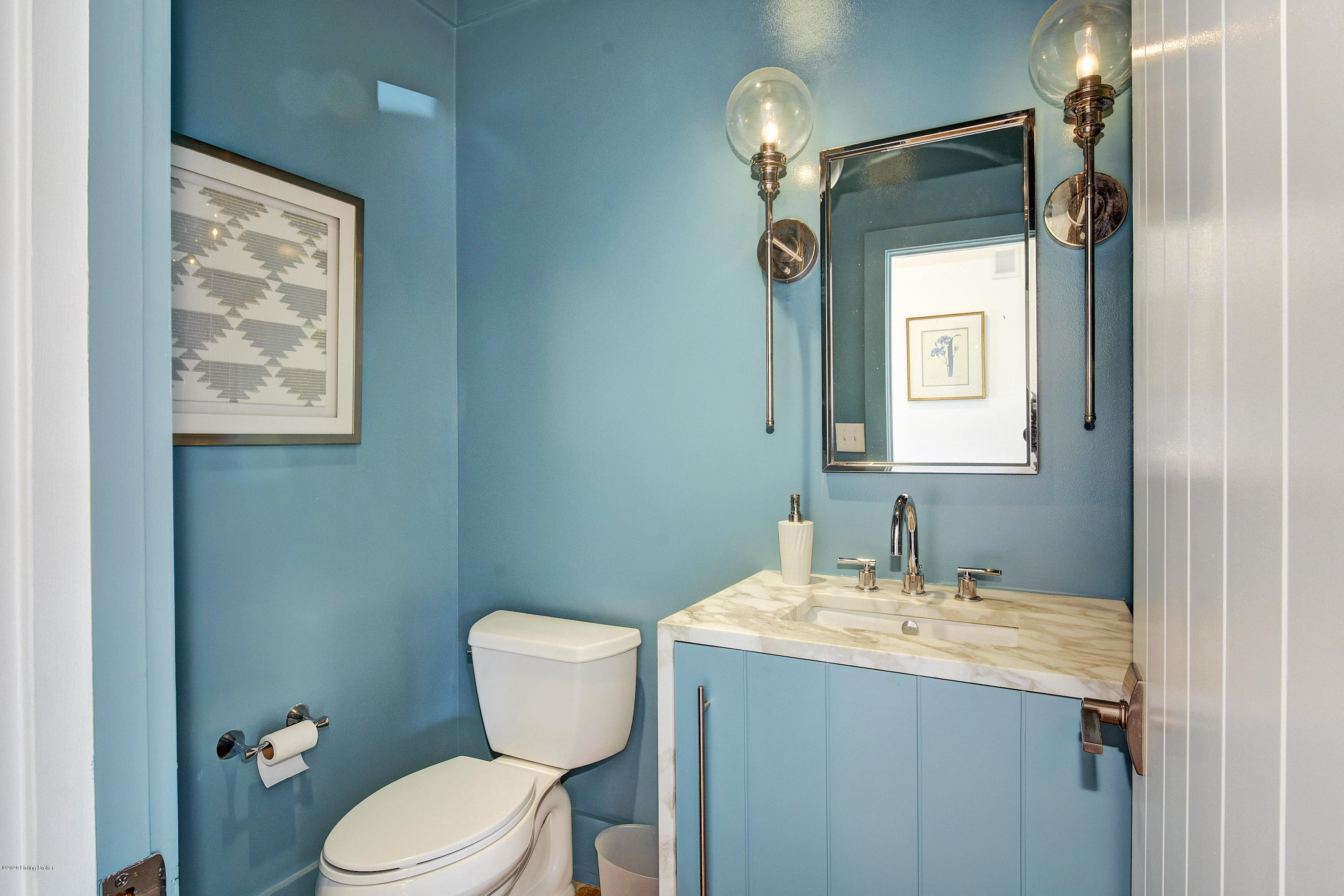 7006 Rock Hill Road Prospect, KY 40059 - Photo 18 of 70 First floor half bath