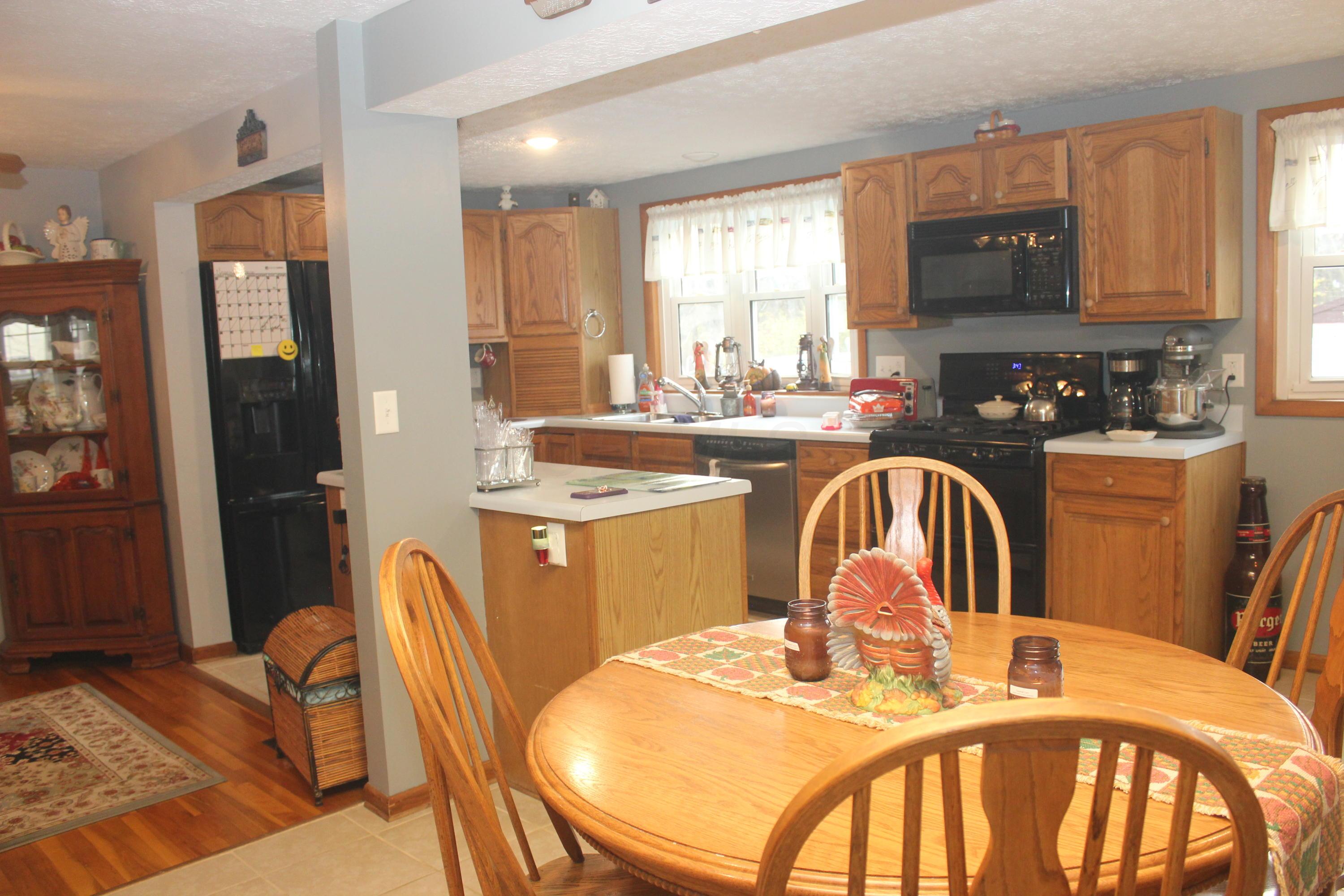 1601 River Bend Road Columbus, OH 43223 - Photo 12 of 66 Gallery Image 12