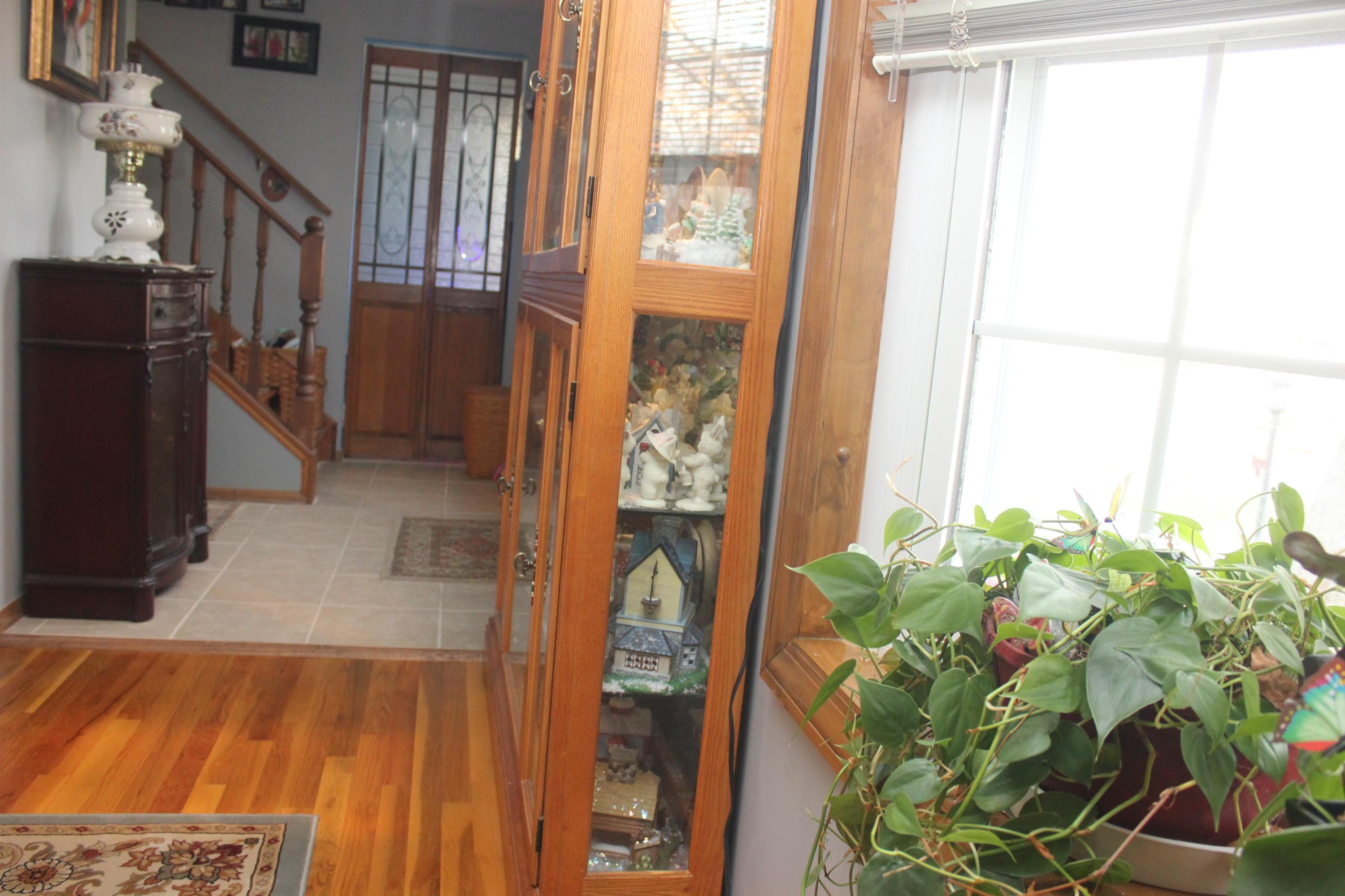 1601 River Bend Road Columbus, OH 43223 - Photo 4 of 66 Gallery Image 4