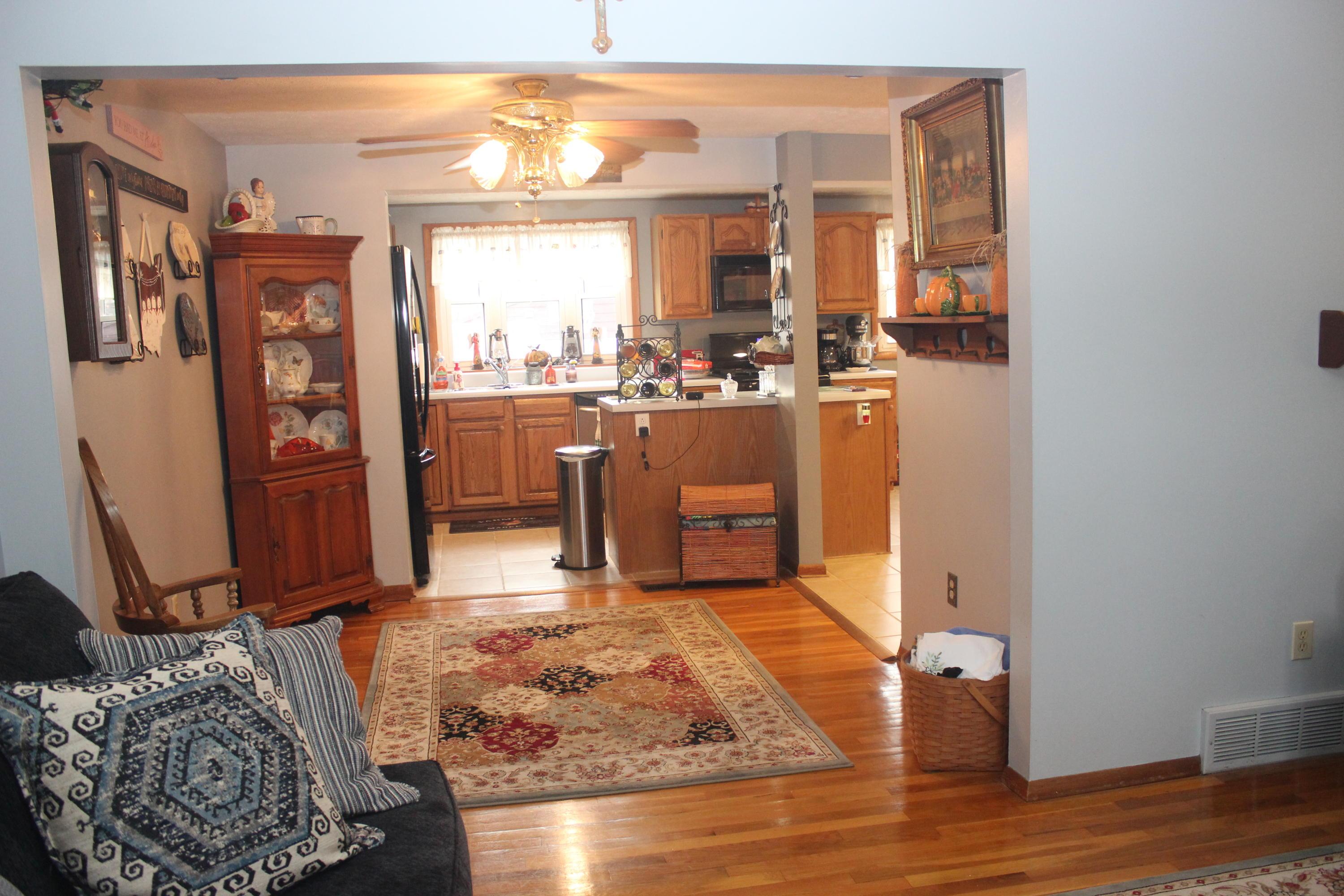 1601 River Bend Road Columbus, OH 43223 - Photo 7 of 66 Gallery Image 7