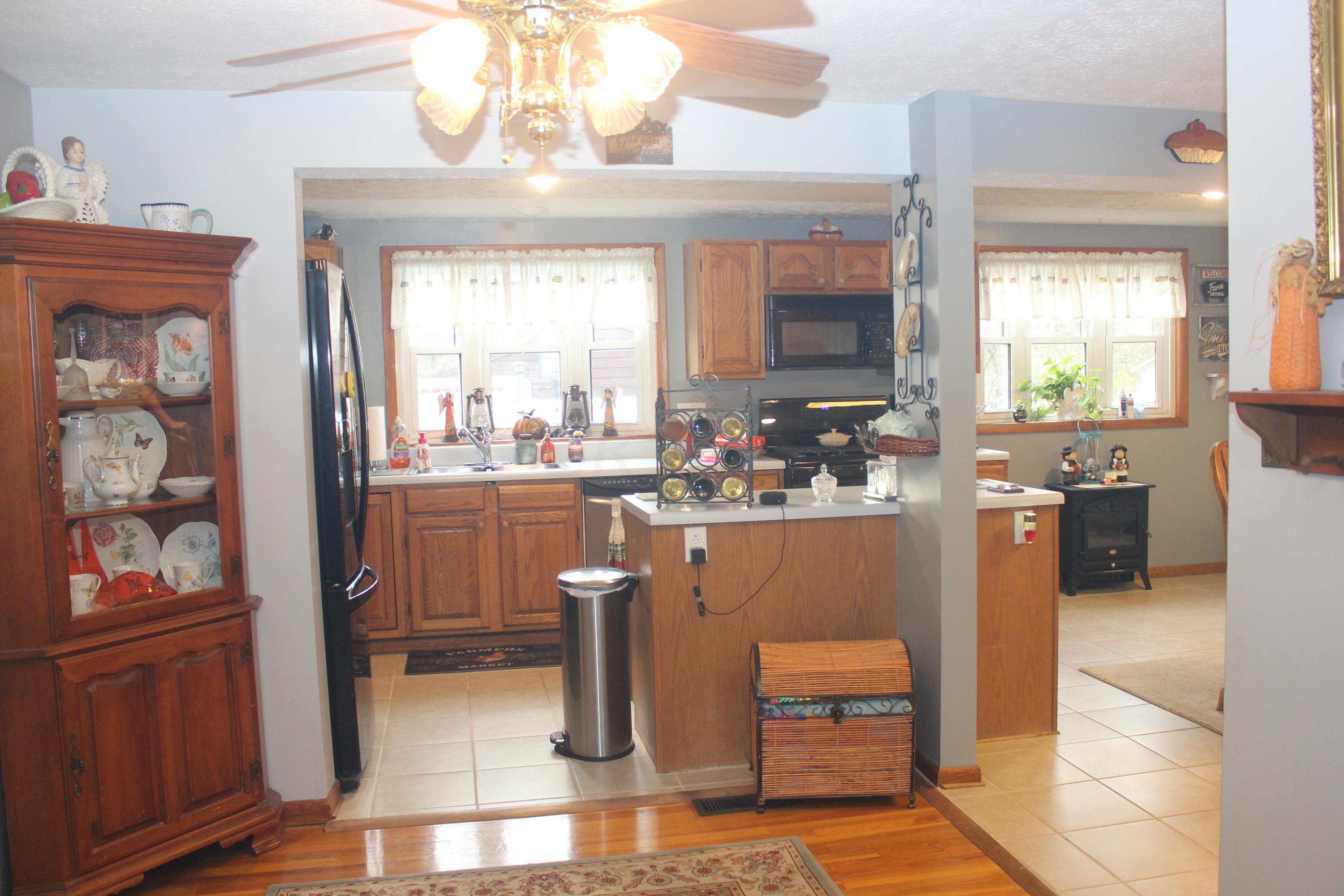 1601 River Bend Road Columbus, OH 43223 - Photo 8 of 66 Gallery Image 8