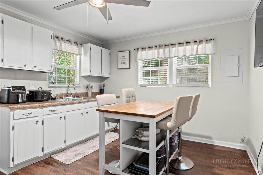 848 Huffman River Lane Purlear, NC 28665 - Photo 10 of 27