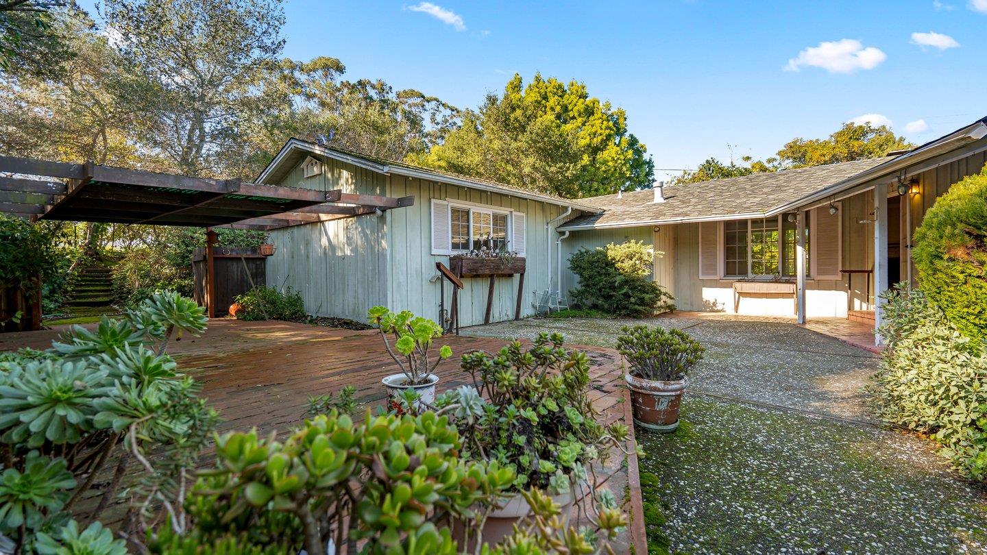 1216 Marlborough Road Hillsborough, CA 94010 - Photo 4 of 10