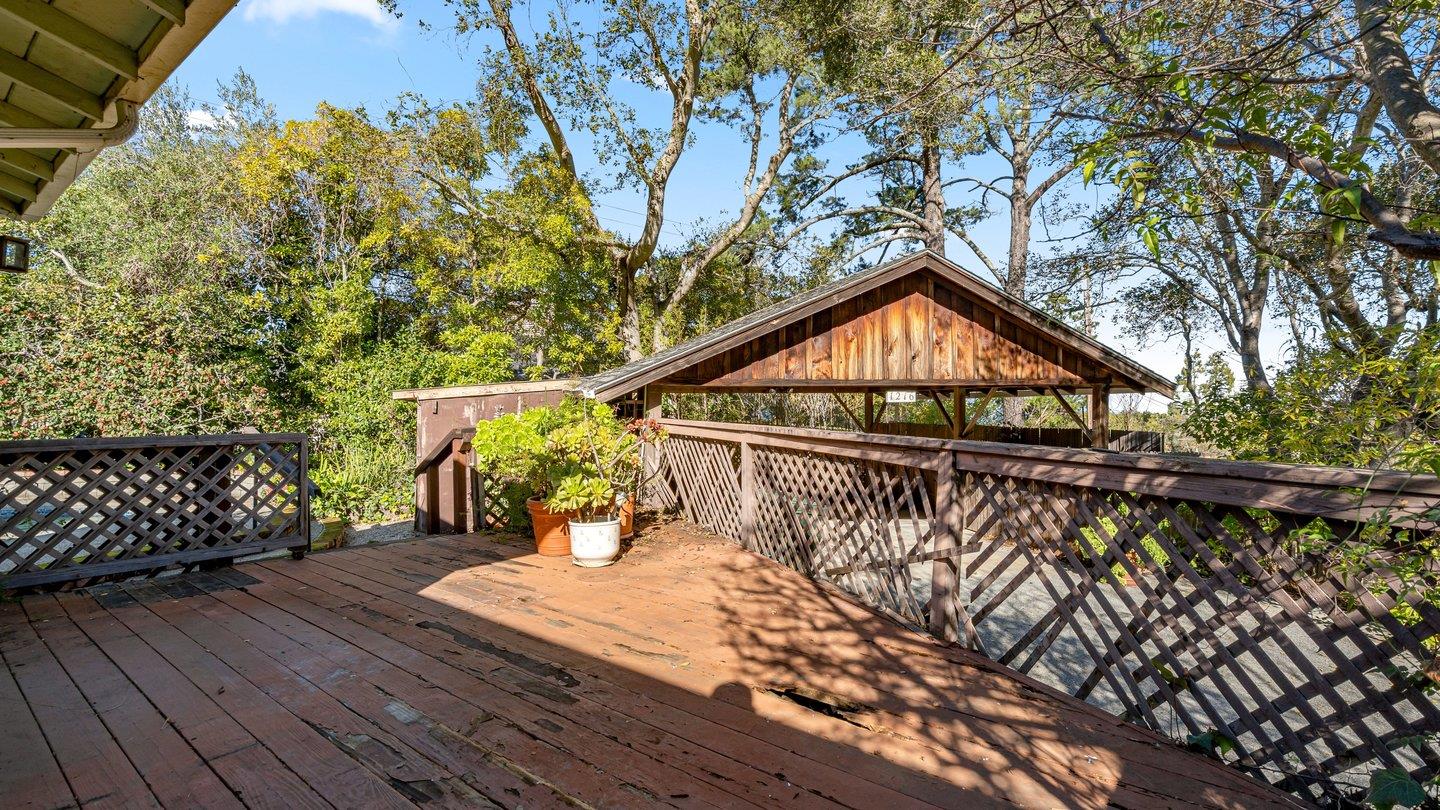 1216 Marlborough Road Hillsborough, CA 94010 - Photo 9 of 10