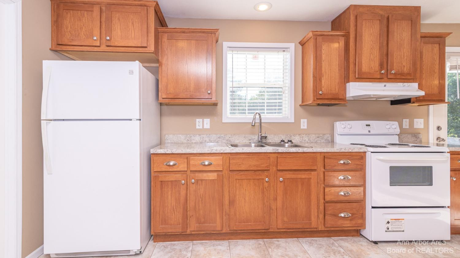 7374 Sutton Road South Lyon, MI 48178 - Photo 33 of 53 Photo 33