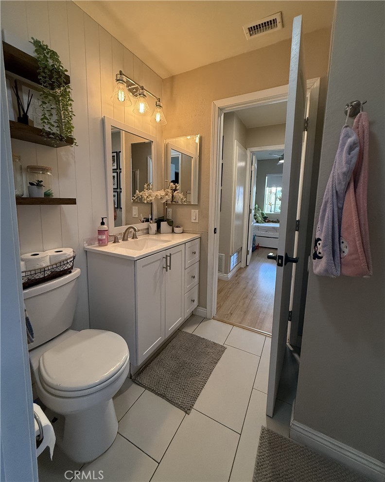 3165 Weatherby Drive Riverside, CA 92503 - Photo 13 of 30 Bathroom 1