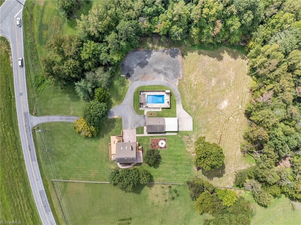 3879 Chestnut St Extension High Point, NC 27262 - Photo 24 of 39 Gallery Image 24