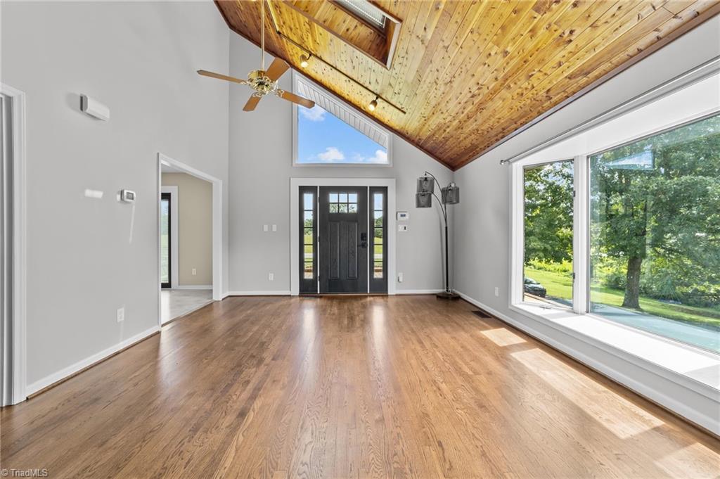 3879 Chestnut St Extension High Point, NC 27262 - Photo 5 of 39 Gallery Image 5