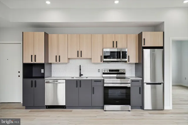 $1,850 | 1112-16 East Berks Street, Unit 301, Philadelphia, PA 19125