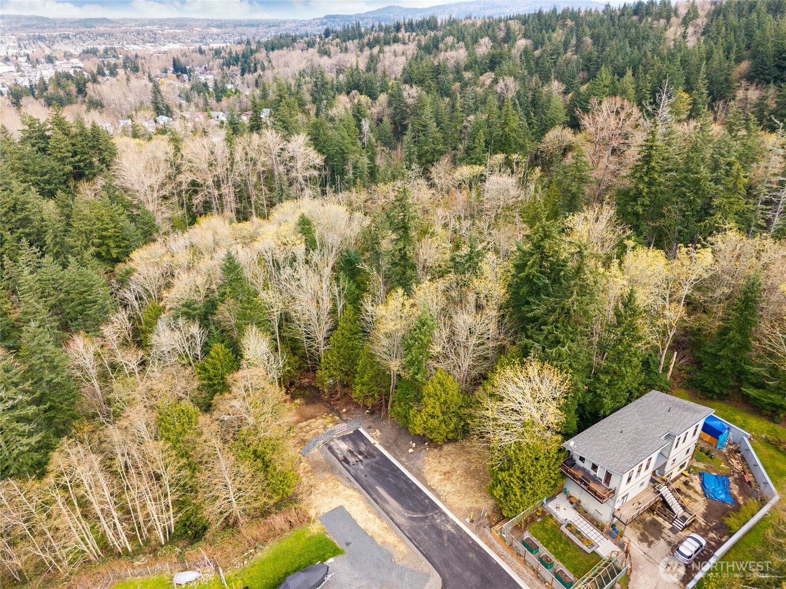 813 41st Street Bellingham, WA 98229 - Photo 3 of 16