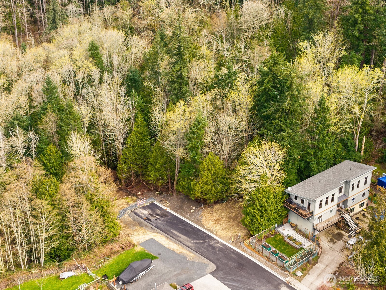 813 41st Street Bellingham, WA 98229 - Photo 8 of 16